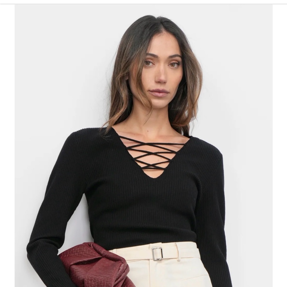 Black Long Sleeve Crisscross Top